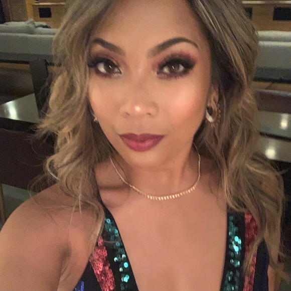 Meet your Posher, Justine - Picture 4 of 5